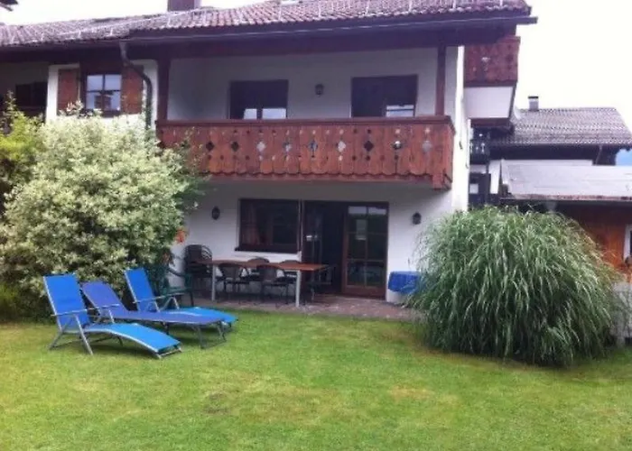 Dom wakacyjny Tolles In Mit Sonniger Terrasse By Interhome
